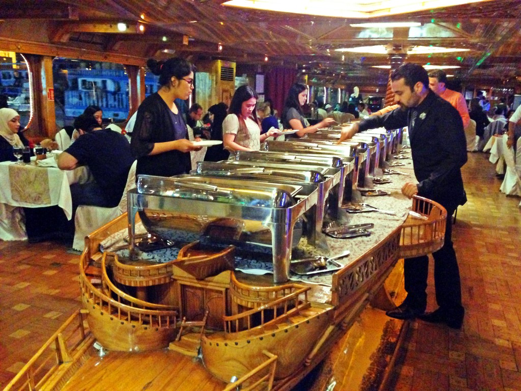 Buffet Dubai Dinner Cruise