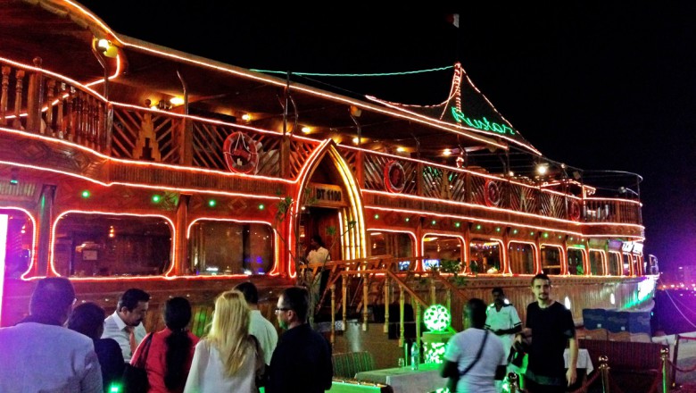 Dinner Cruise in Dubai – eine Flusskreuzfahrt in der Wüstenmetropole