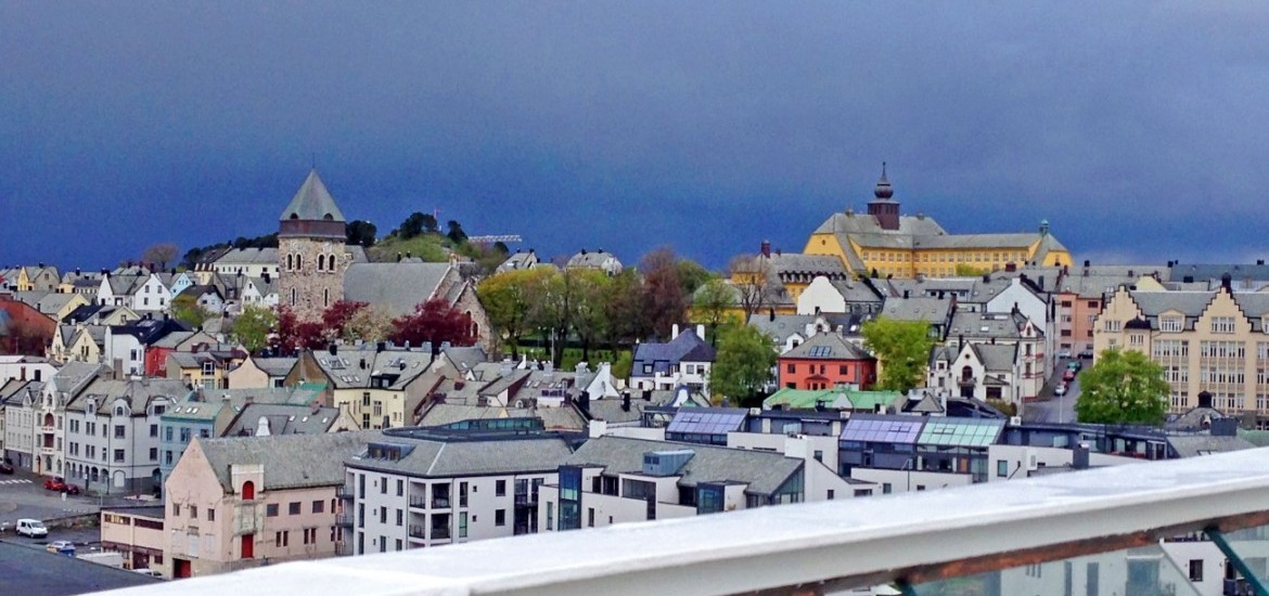 Alesund – Wie kommt man vom Kreuzfahrthafen in die Stadt?