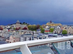 Alesund – Wie kommt man vom Kreuzfahrthafen in die Stadt?