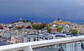 Alesund – Wie kommt man vom Kreuzfahrthafen in die Stadt?