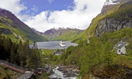 Geiranger – Wie kommt man vom Kreuzfahrthafen in die Stadt?