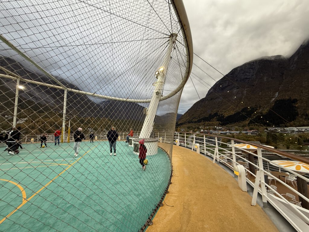 Jogging Parcour auf dem Top Deck der AIDA sol