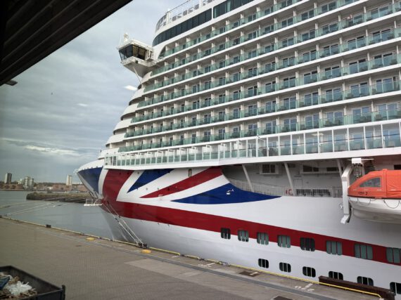 Rundgang an Bord der P&O Iona – ein Ship Visit