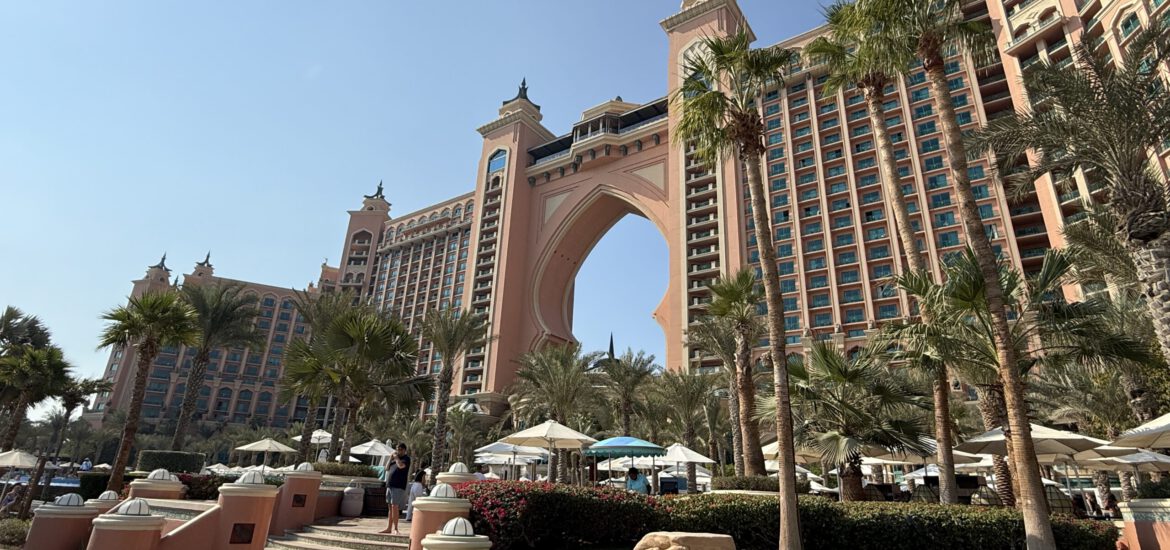 Pool und Strand im Atlantis The Palm Dubai – mein persönlicher Eindruck vom legendären Resort