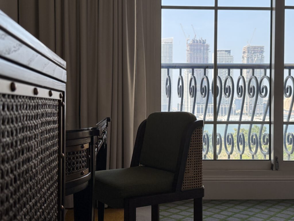 Arbeitsplatz im Zimmer