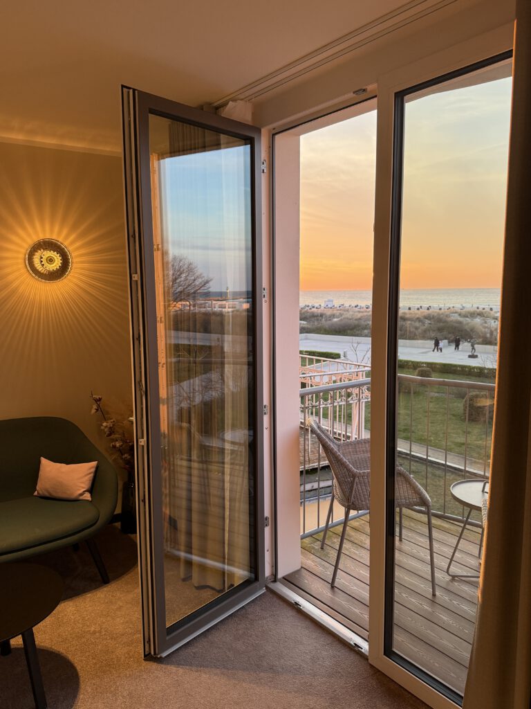 Warme Farben im Hotelzimmer