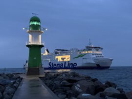 Wie kommt man zum Warnemünde Kreuzfahrthafen? Anreise Tipps