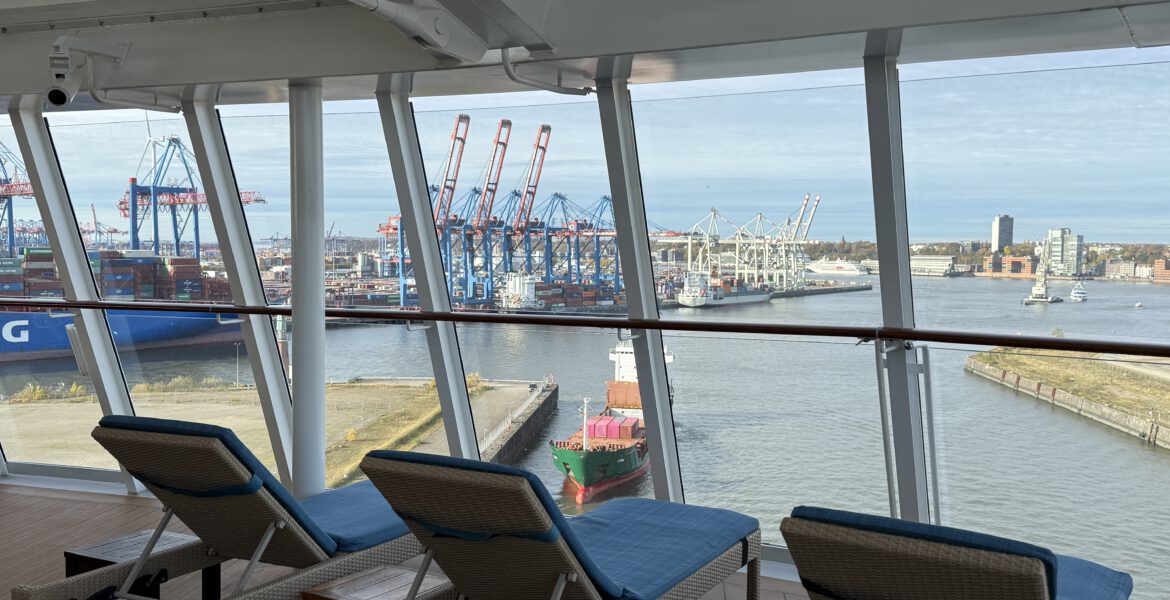 MSC Kreuzfahrtschiff im Steinwerder Terminal