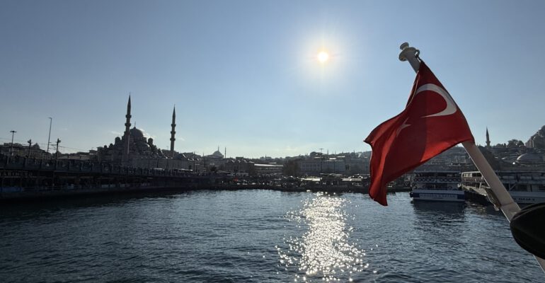 Istanbul Kreuzfahrthafen: wo legen die Schiffe an und wie komme ich hin?