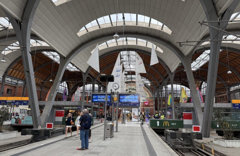 Kreuzfahrthafen Kiel: So kommst Du vom Hauptbahnhof zum Kreuzfahrt-Terminal